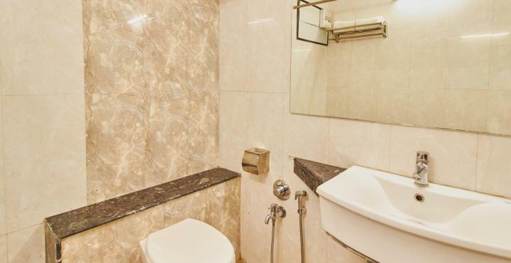 Treebo Trend Hotel Parker Ahmedabad Bagian luar foto